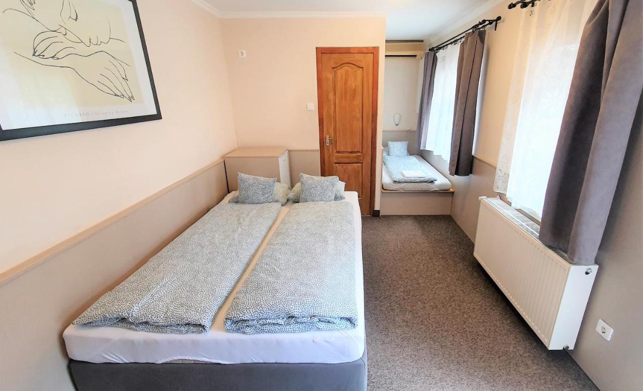 Central Motel Keşkemet Dış mekan fotoğraf