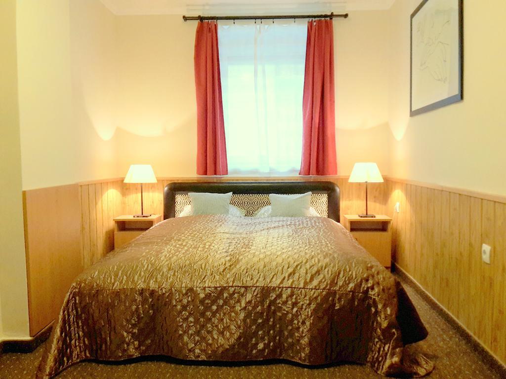 Central Motel Keşkemet Dış mekan fotoğraf